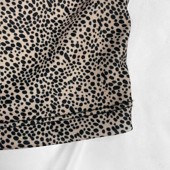 Cheetah Print Vneck Crop Tank - Picture 5 of 6